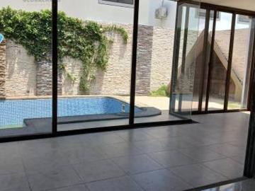 Venta de Casa en Urb. Ciudad Celeste, 4 Habitaciones, Piscina. M.P