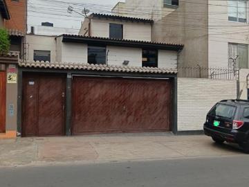 Venta De Casa En Urbanizacion Mayorazgo 3Era Etapa Ate