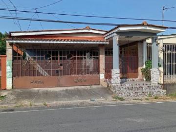 VENTA DE CASA EN VACAMONTE PANAMA OESTE IC