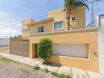 VENTA DE CASA EN VASCO DE QUIROGA LA PIEDAD DE CABADAS MICHOACAN