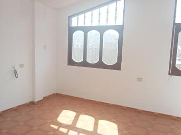 Venta de Casa en Villa Maria Del Triunfo, Lima | Bolsa Inmobiliaria Perú