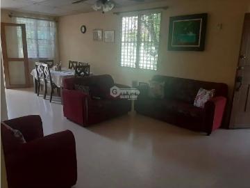Venta de casa en villa lucre con 2 parking y terraza