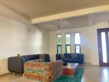 VENTA DE CASA EN ZIBATA