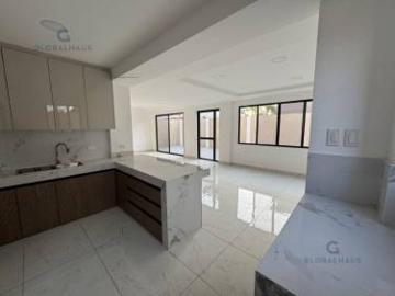 Venta de Casa Esquinera, Ciudad Celeste, 4 Habitaciones G.m