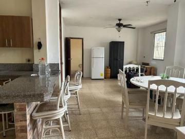 Venta de Casa Esquinera con 2 Departamentos y Excelente ubicacion en Salinas Casa en Venta en Salinas CARBO VITERI HOTEL BARCELO