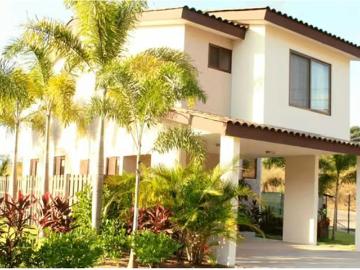 Venta de casa golf gardens brisas del golf amoblada | 3 recámaras por 288000.00 en San Miguelito
