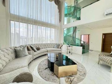 Venta de Casa Hermosa! Elegante y única. Ubicada Dominio Cumbres