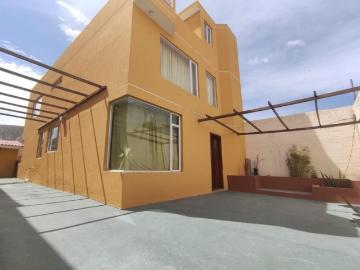 Venta de casa independiente en San Antonio de Pichincha