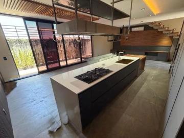 Venta de casa inteligente y moderna en coto