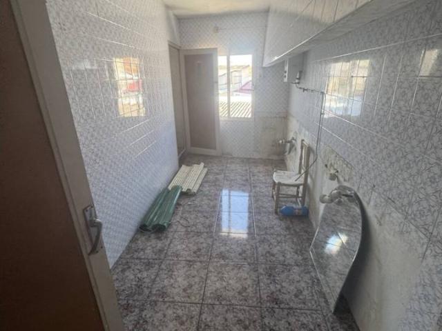 Venta de casa junto Avda. Antonio Huertas
