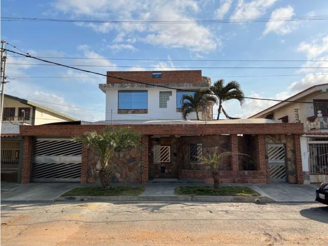 VENTA DE CASA PUERTO CABELLO CUMBOTO NORTE
