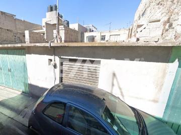 Venta de casa para remodelar en Ecatepec a dos calles de Multiplaza Aragón