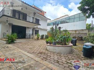 Venta de casa para remodelar en Vista Hermosa Cuernavaca, Morelos…Clave 5196