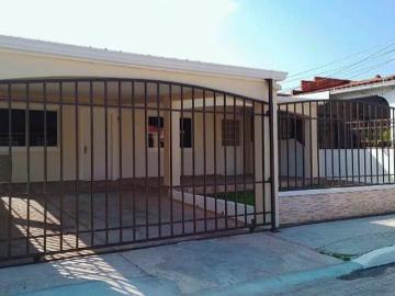 VENTA de Casa Praderas de San Antonio, Panamá