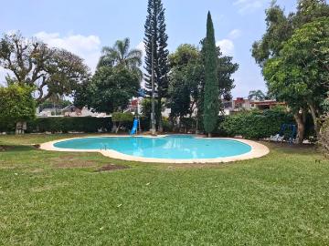 Venta de Casa Remodelada como Nueva de Piso a Techo