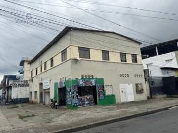 Venta de Casa Rentera en el Centro de Guayaquil, 2 locales, 3 departamentos, 1 suite. K.R