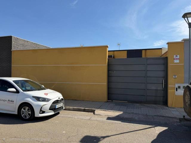 Venta de Casa Unifamiliar en Carrión de Calatrava Capital