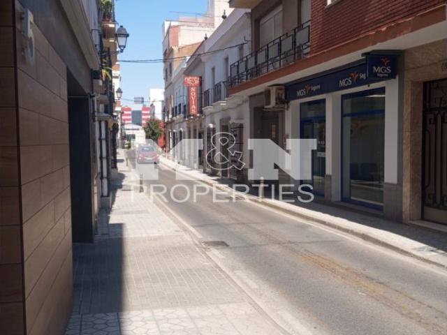 Venta de casa unifamiliar en pleno centro de Almendralejo