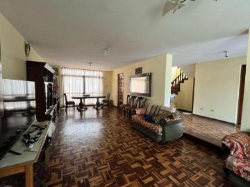 Venta de Casa 228 Mts A.T. 12.5 Mts De Frente Parametros 8 Pisos