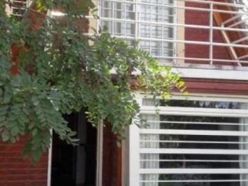 Venta de Casa 3 ambientes en Confluencia