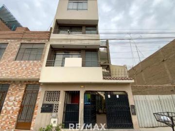 Venta De Casa 4 Pisos En Smp