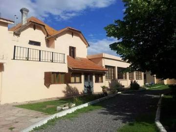 Venta de Casa 5 o mas ambientes en Huerta Grande