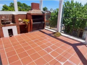 Venta de Casa 5 o mas ambientes en Liniers