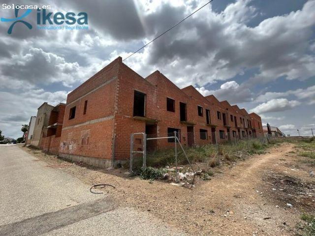 Venta de Casas Adosadas en construcción WIP en La Albuera Badajoz