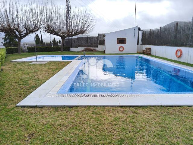 Venta de Chalet Adosado en Luque