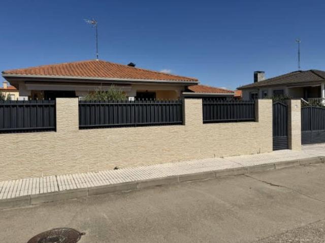 Venta de Chalet en San Cristóbal de La Cuesta