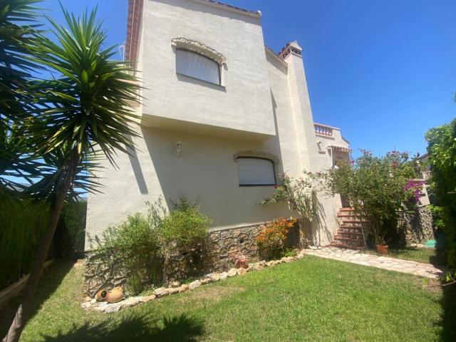 Venta de chalet pareado en Mont roig del Camp