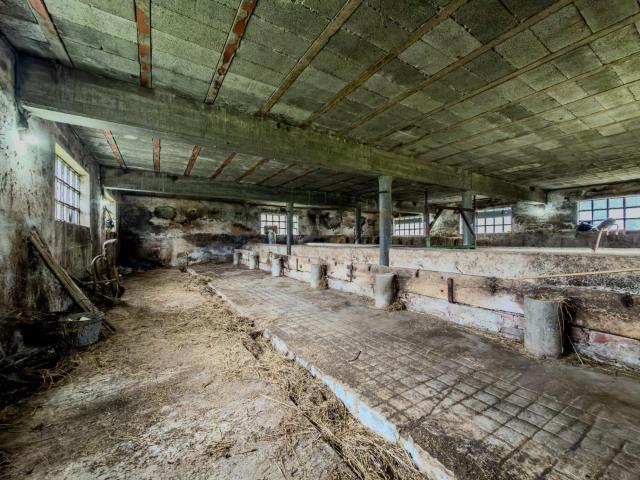 Venta de cuadra y terreno
