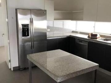 Venta de departamento en el golf de los incas surco