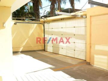 Venta De Departamento En Estreno En El Centro De La Ciudad,Urb. Los Cocos Kbald