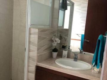 Venta de Departamento en la Vista Country