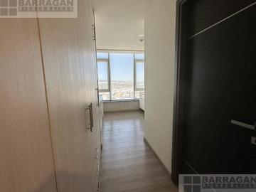 Venta de departamento Torre Adamant Av. Campanario piso 17
