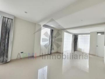 VENTA DE DEPARTAMENTOS DE ESTRENO EN TERCER PISO CERCA DE LA UNIVERSIDAD SIPAN