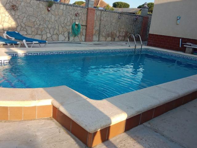 VENTA DE DOS CHALET EN CAMINO DE MOLINO VIEJO