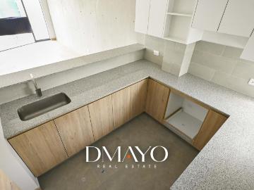 Venta de Dúplex 3 Habitaciones cocheras frente a parque en Surco con Cerca Av. Castilla