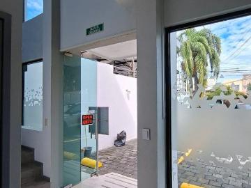 Venta de edificio de oficinas multifuncional en sebastian bach zapopan jal