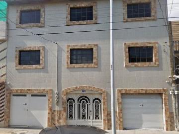 Edificio en venta en Los Volcanes, Puebla