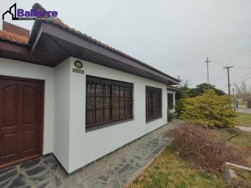 Venta de espectacular Casa 4 ambientes en Miramar