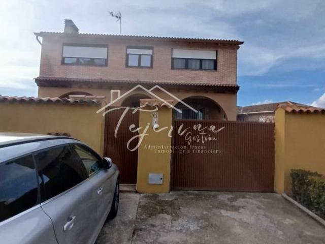 Venta de espectacular chalet individual en Yunquera de Henares