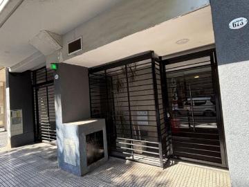 Venta de espectacular Departamento 2 ambientes en Flores