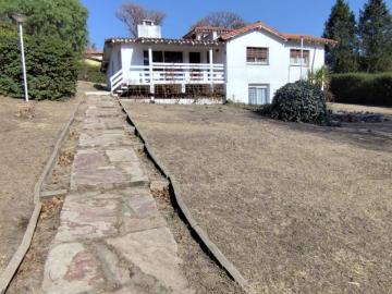Venta de espectacular Quinta 4 ambientes en Villa Giardino