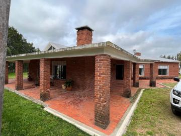 Venta de espectacular Quinta 5 o mas ambientes en San Carlos