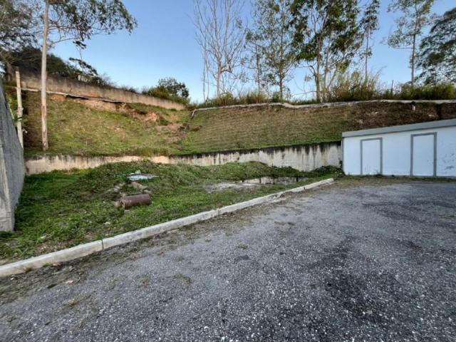 Venta de Excelente Terreno Urb. Los Leones Llano Alto