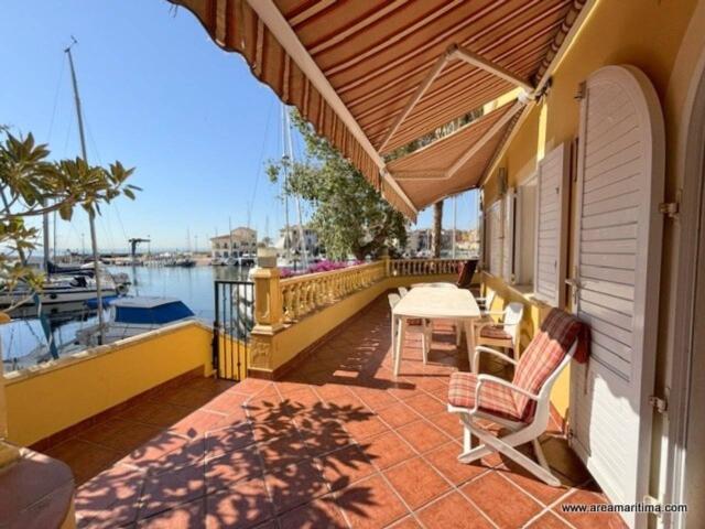 Venta de exclusiva casa con garaje y vistas a la dársena, en Port Saplaya, Alboraya Valencia | Área Marítima Inmobilia