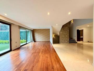 Venta de Exclusiva Residencia en Lomas de Tecamachalco