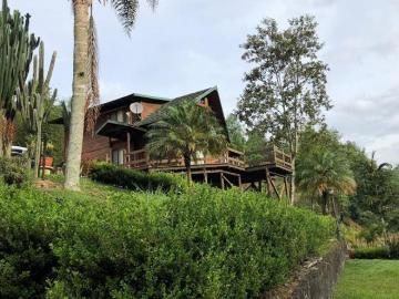 Venta de finca en Briones
